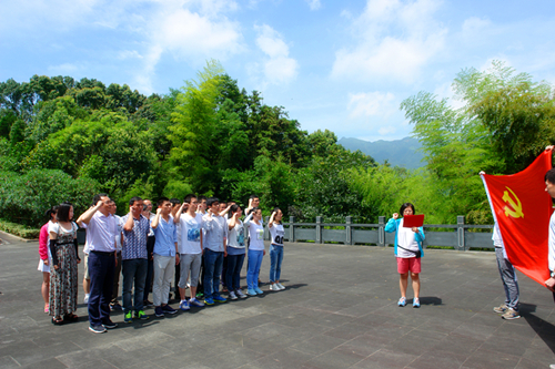 温州泵阀工程研究院直属党支部开展参观红色教育基地，助推“两学一做”主题教育活动