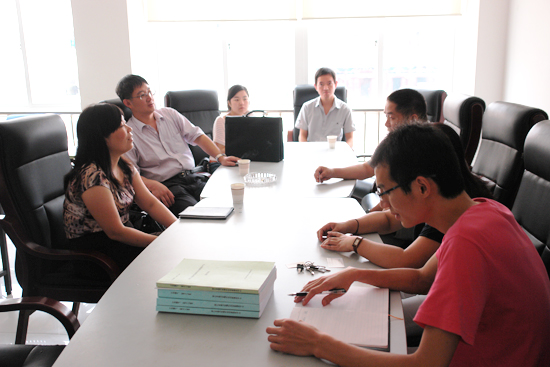 温岭泵与电机技术创新服务平台考察团一行莅临泵阀平台调研