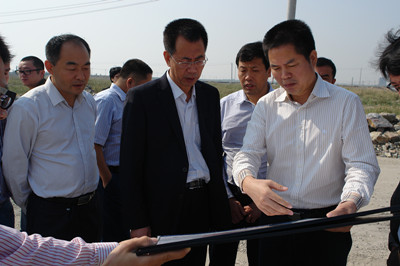 兰州理工大学党委书记李贵富一行温州共谋泵阀研究院发展