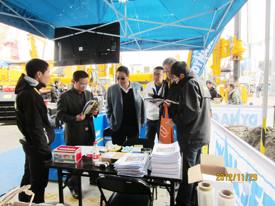 研究院参加2012上海宝马展