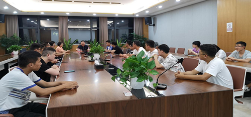 温州研究生分院召开学生座谈会