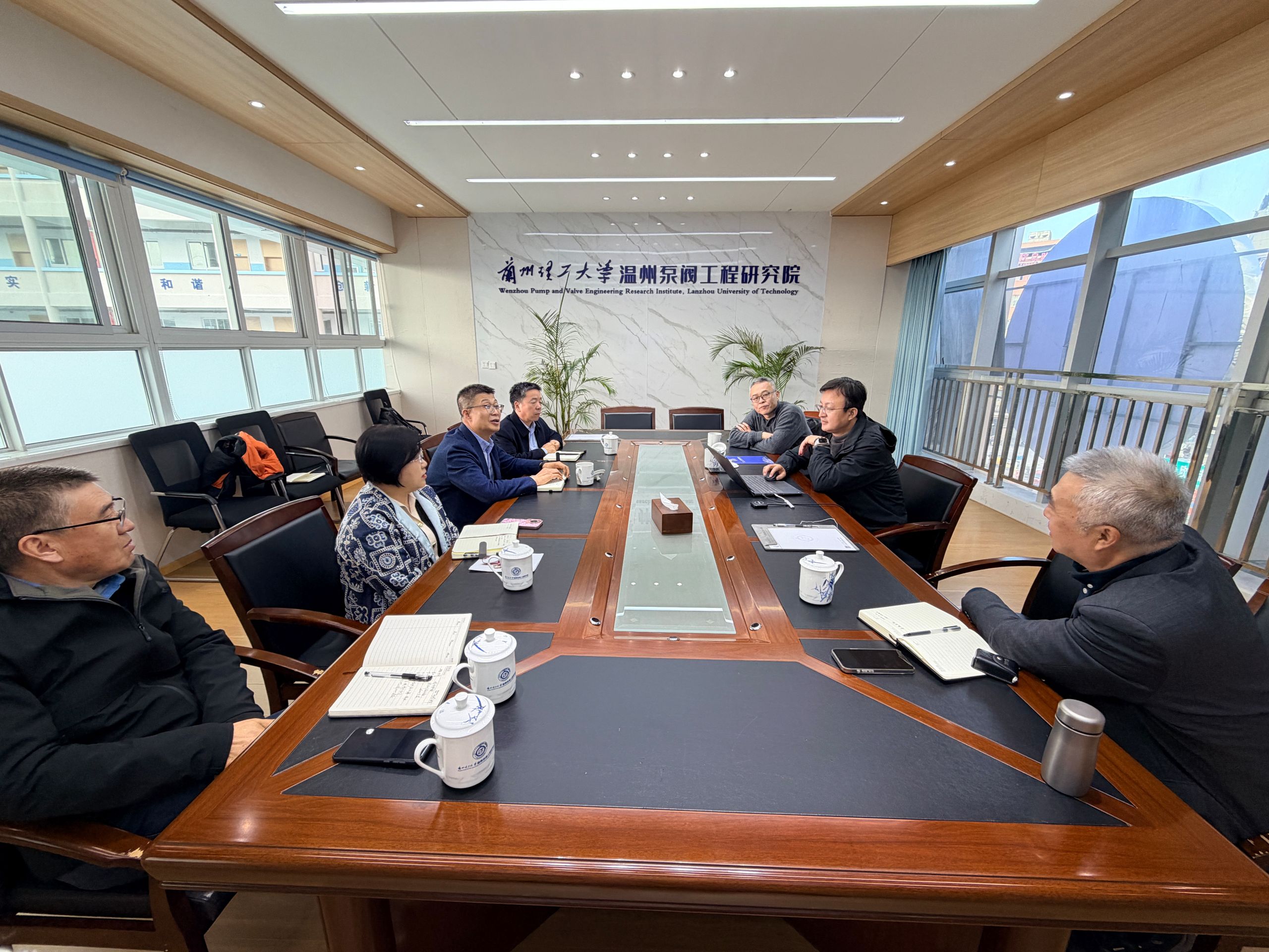 兰理工校友赴温州泵阀院交流对接