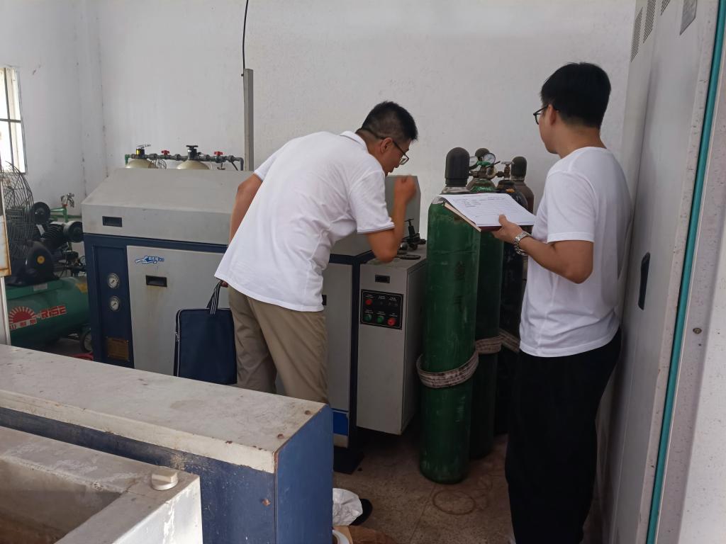 兰理工温州泵阀院开展国庆节假前安全检查