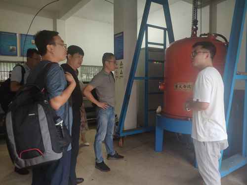 中科院光子院、上海福宜设备、宁夏东方钽业来我院开展技术合作交流