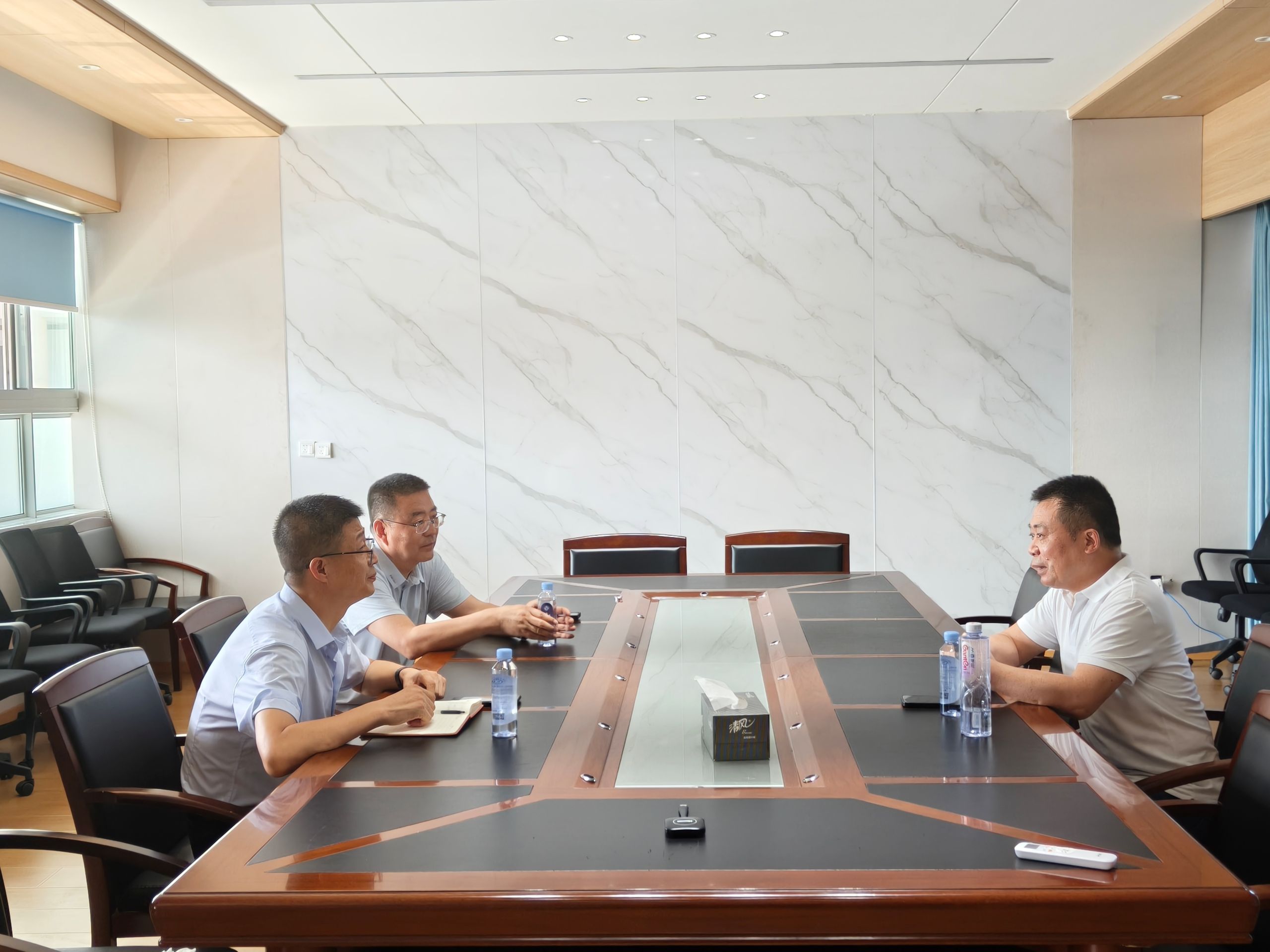 上海正兴阀门赴兰理工温州泵阀院开展合作交流