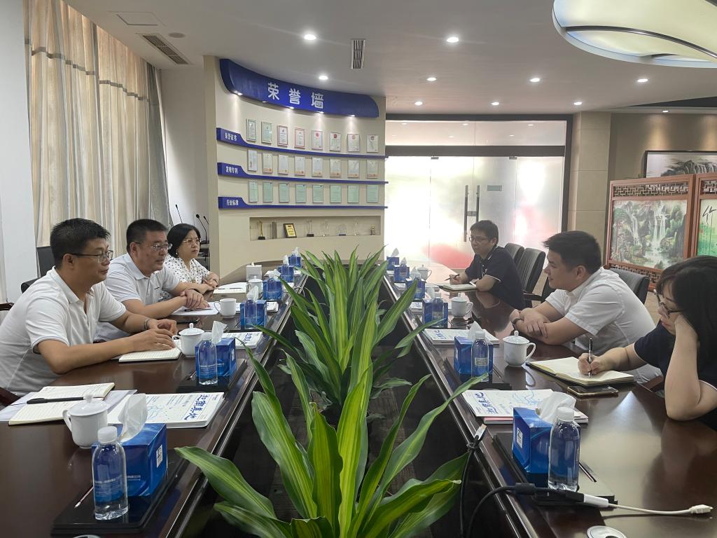 兰理工温州泵阀院与迦南科技、亚龙集团两家企业开展合作交流