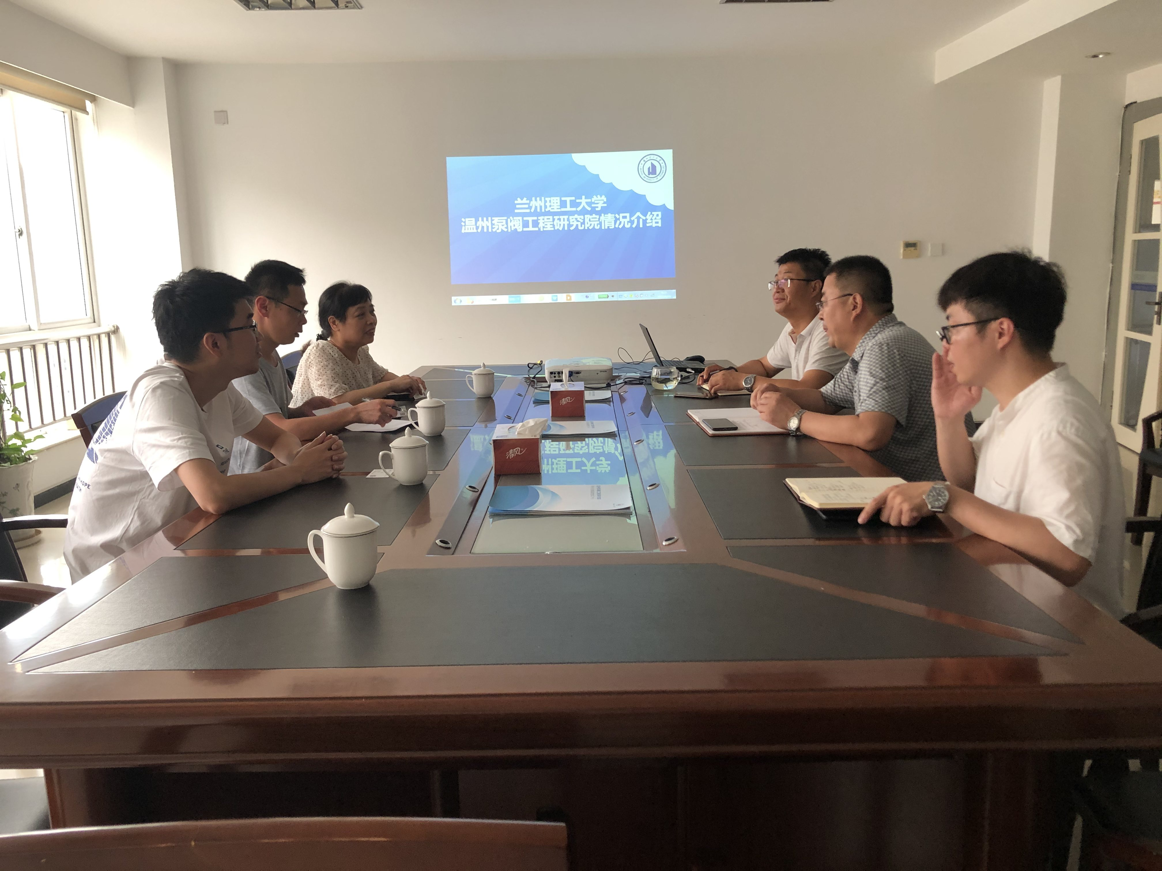 兴机电器有限公司来我院开展合作交流