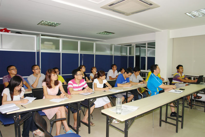 研究院技术部组织召开项目讨论会