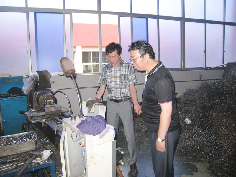 研究院走访广德机械