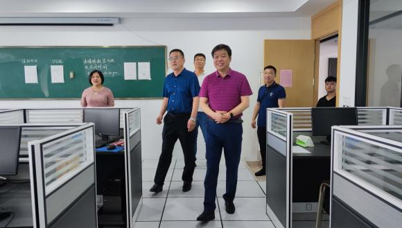 兰理工组织部部长王佰成调研温州研究生分院