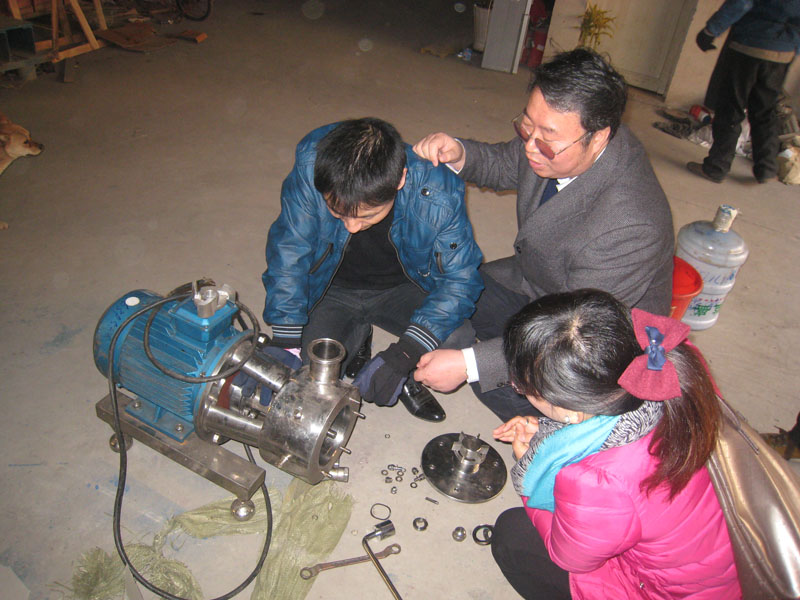 研究院赴格兰夫水泵厂调研