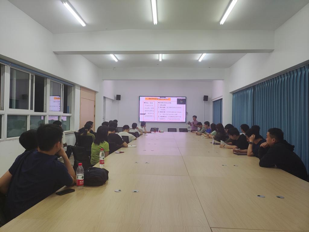 兰理工温州研究生联合培养基地开展学术讲座——“从事科研工作/撰写论文的基本法则”