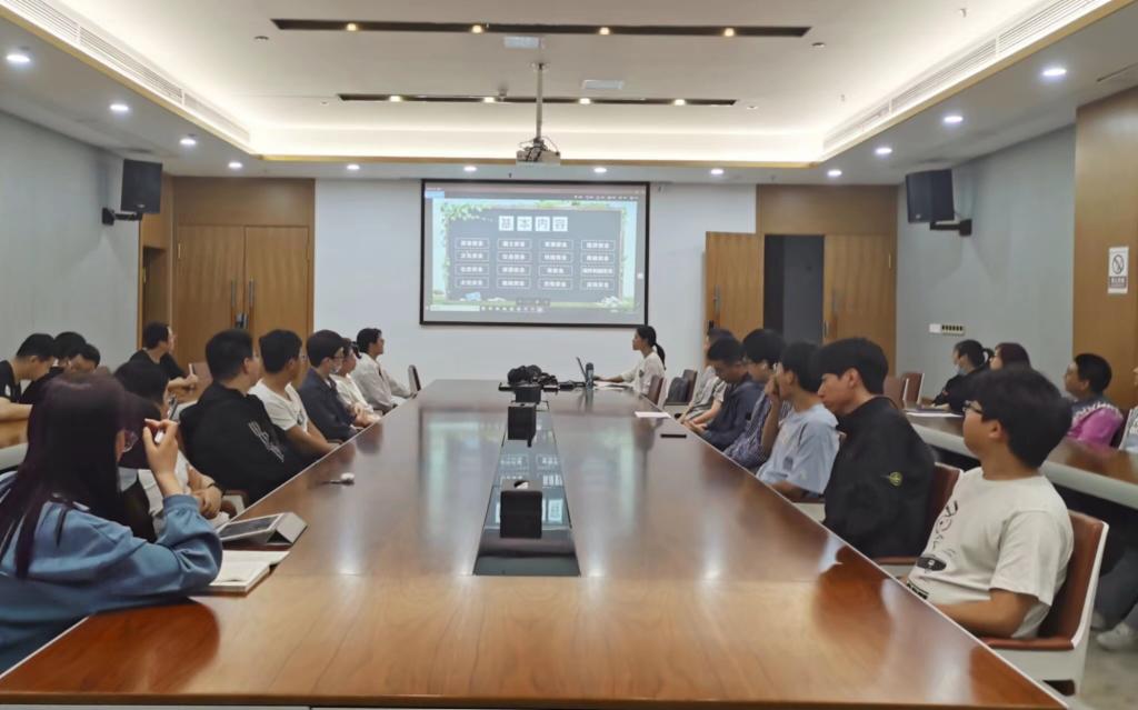 兰理工温州研究生联合培养基地开展4月“全民国家安全教育日”主题班团活动