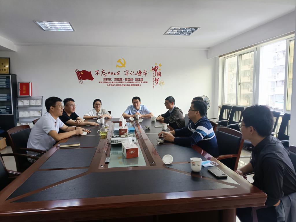 兰理工泵阀院召开校友座谈会