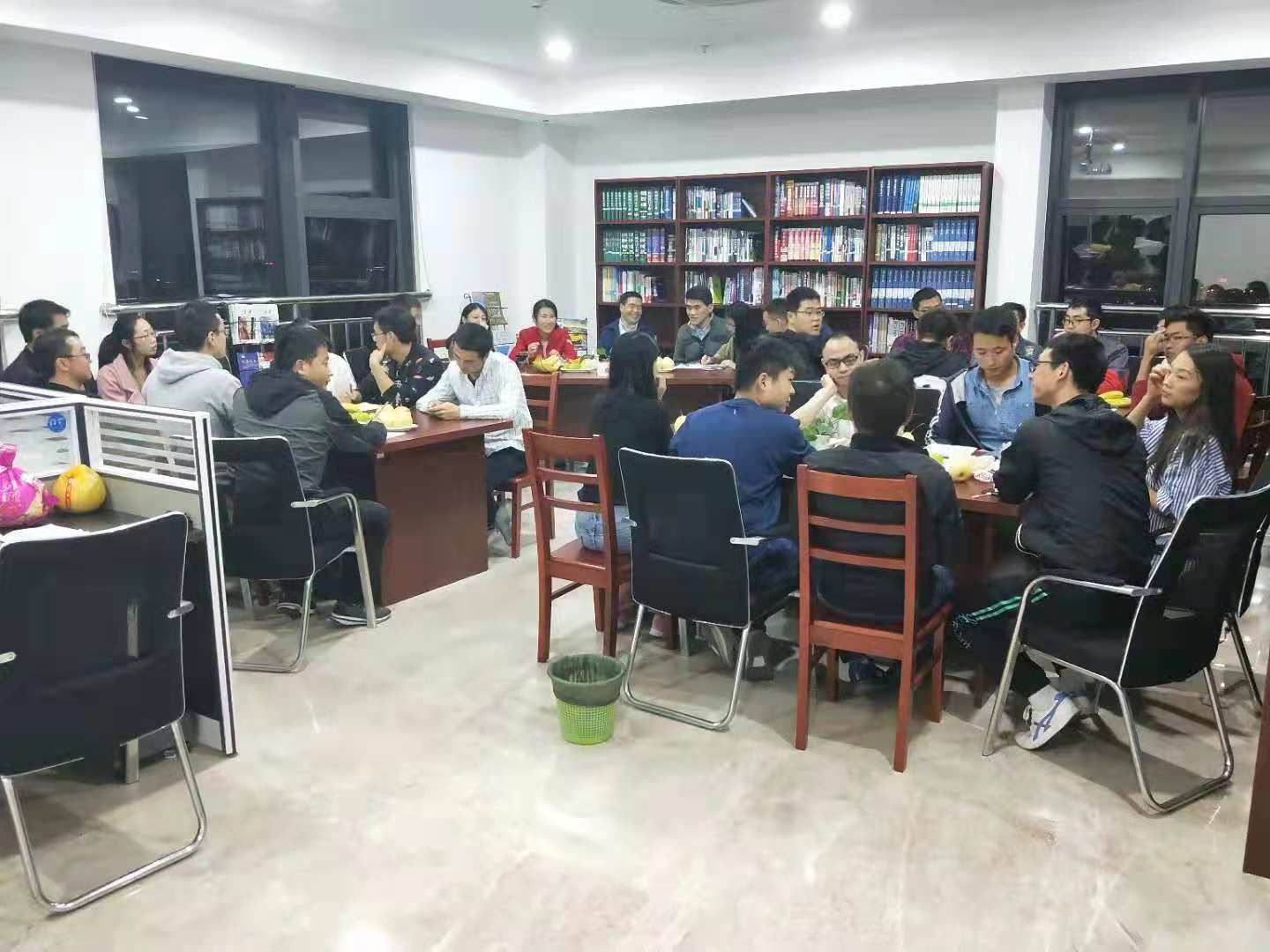 温州研究生分院顺利举办学术沙龙活动