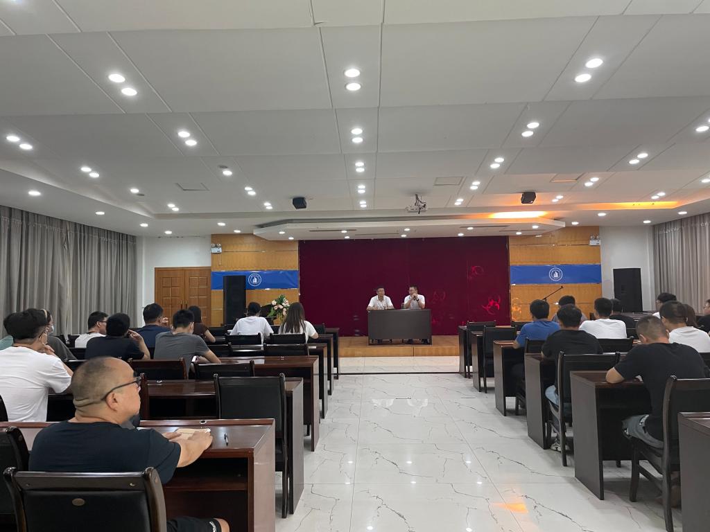 温州研究生分院开展20级学生入企动员座谈会