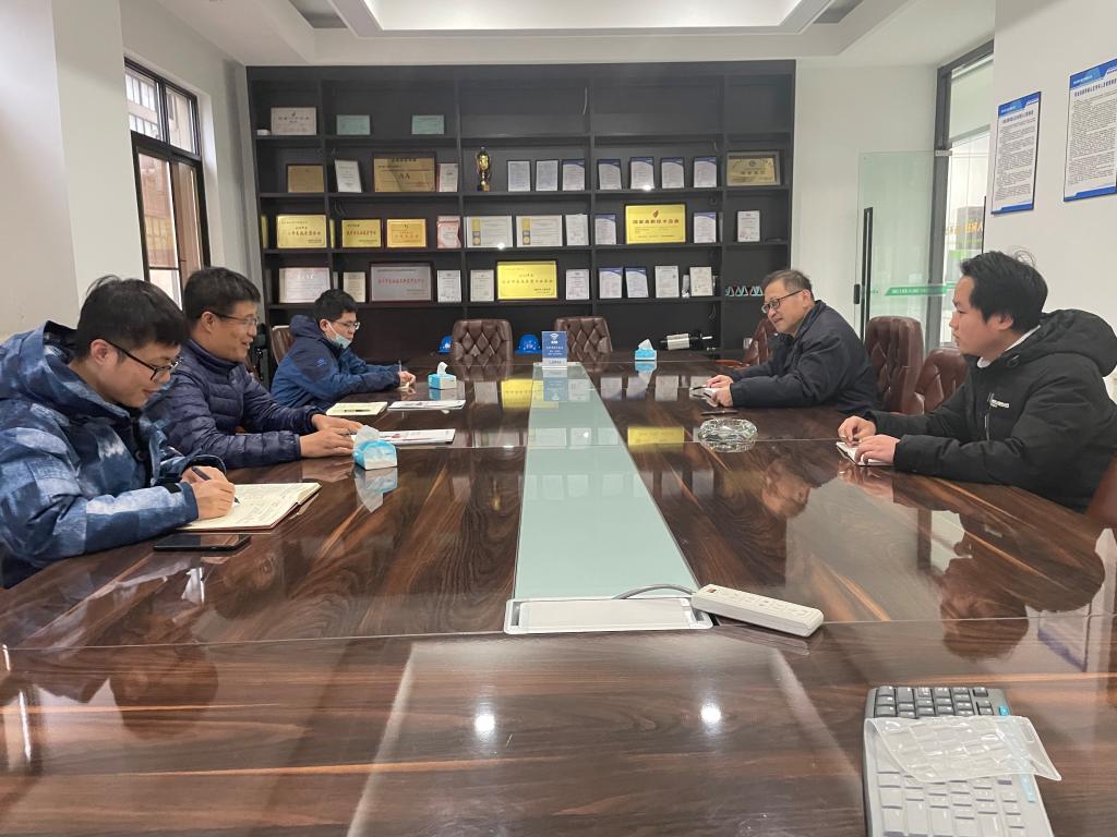 兰理工温州泵阀院深入对接联大阀门技术需求