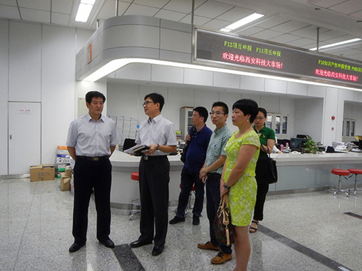 温州市科技局匡连庭副局长一行调研西安科技大市场建设