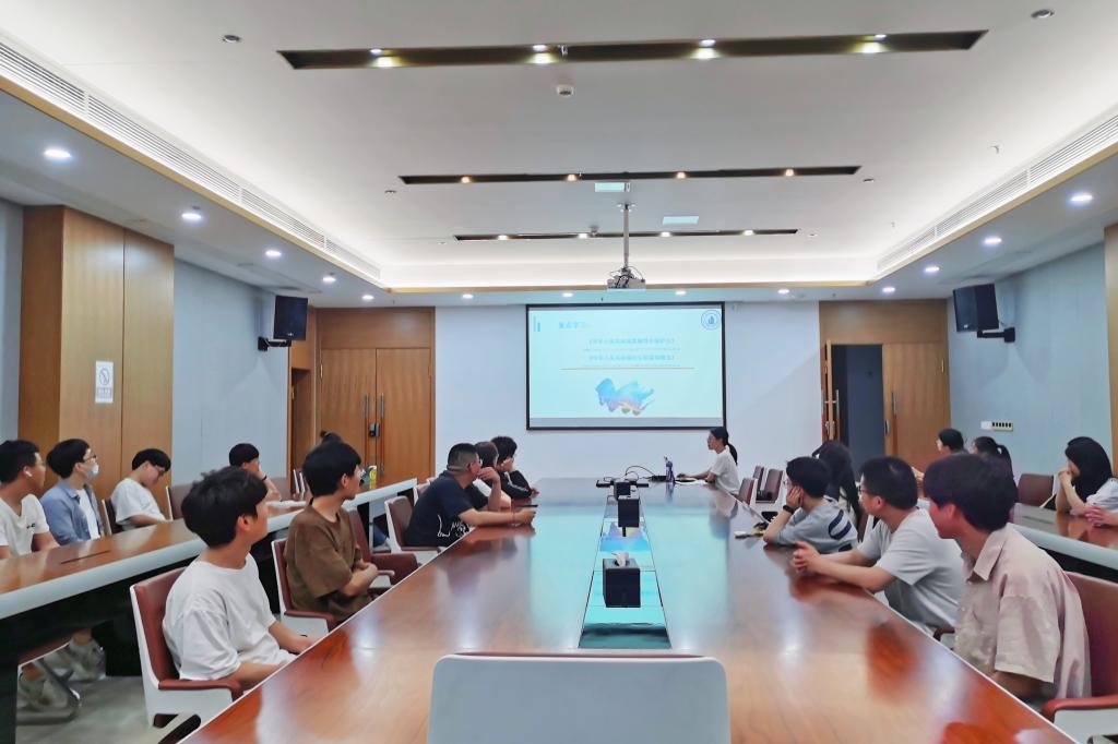 兰理工温州研究生联合培养基地开展5月主题班团活动